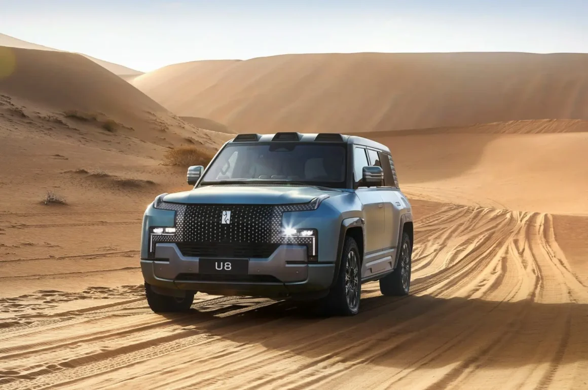 Yangwang U8 redefinira luksuzni off-road