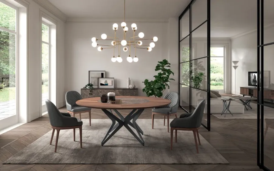 Elegantni Blagovaonski Stol