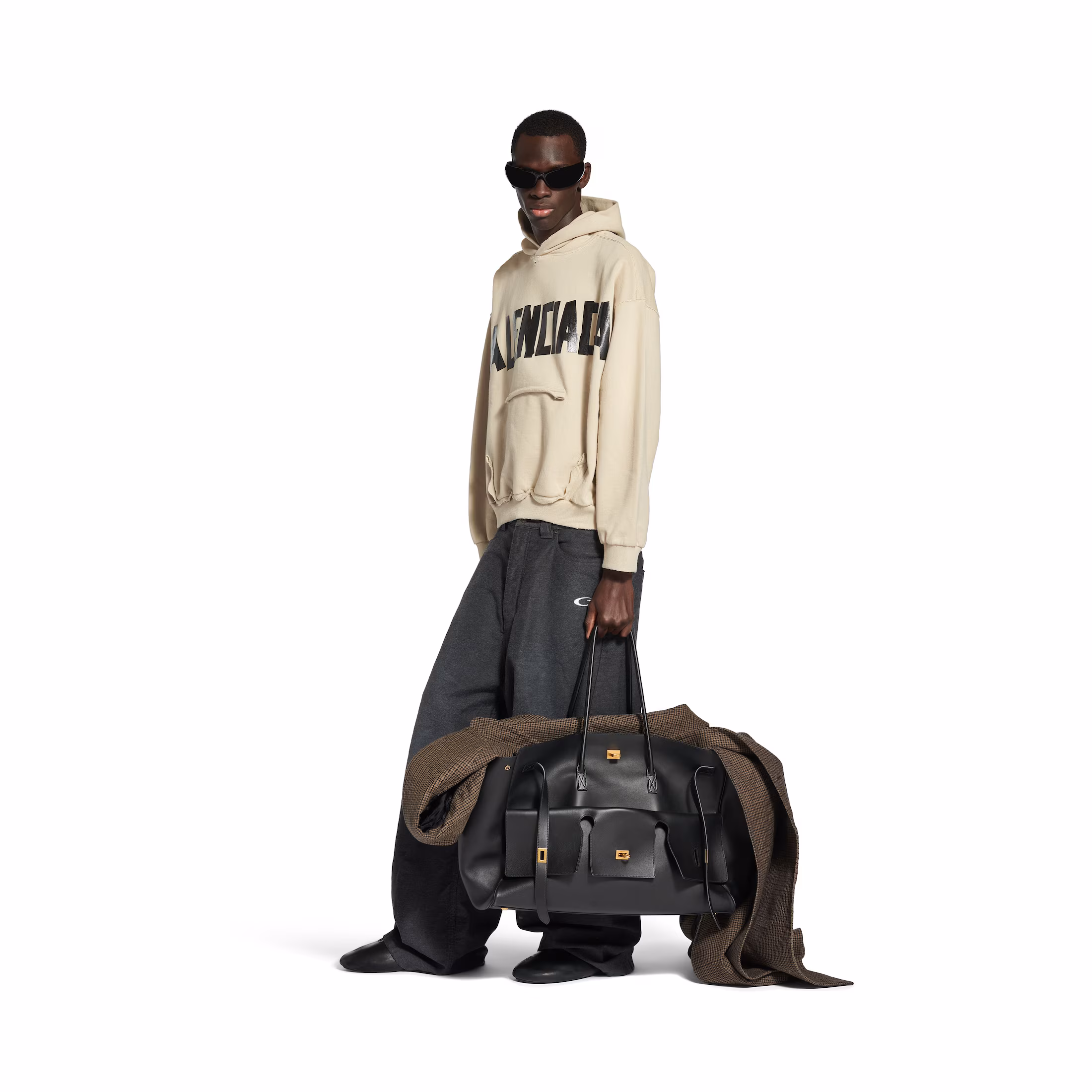 Je li Balenciaga popularna