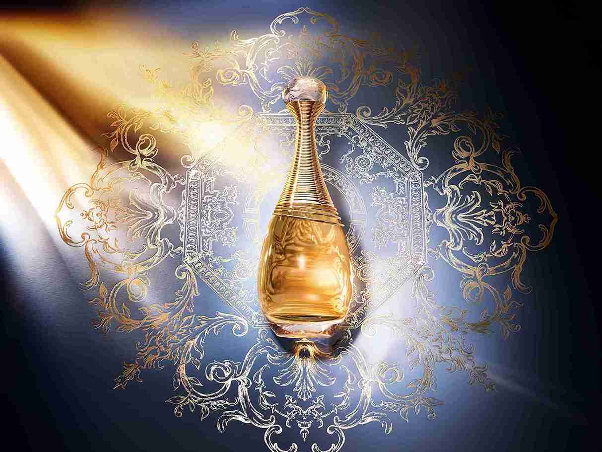 Najprivlačniji miris koji žena može nositi Dior