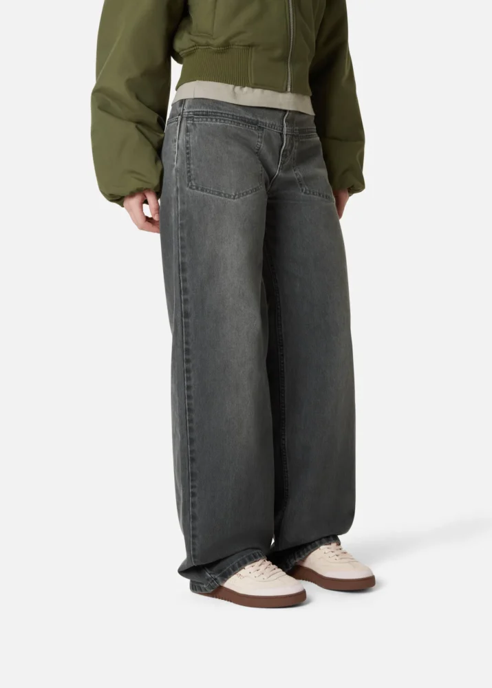 Sneakersice Axel Arigato