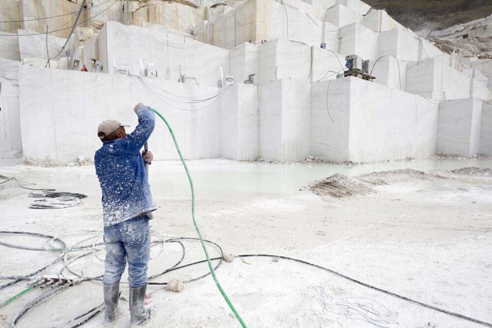 Mramor iz Carrara Vađenje